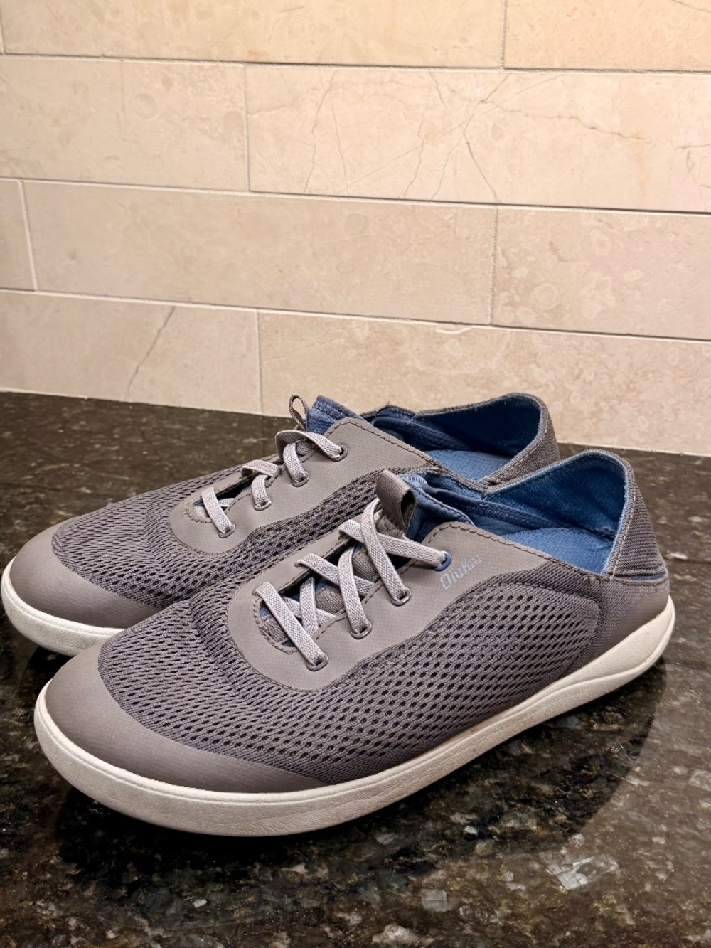 Men's OluKai Moku Pae Boat Shoes – Pavement / Vintage Blue